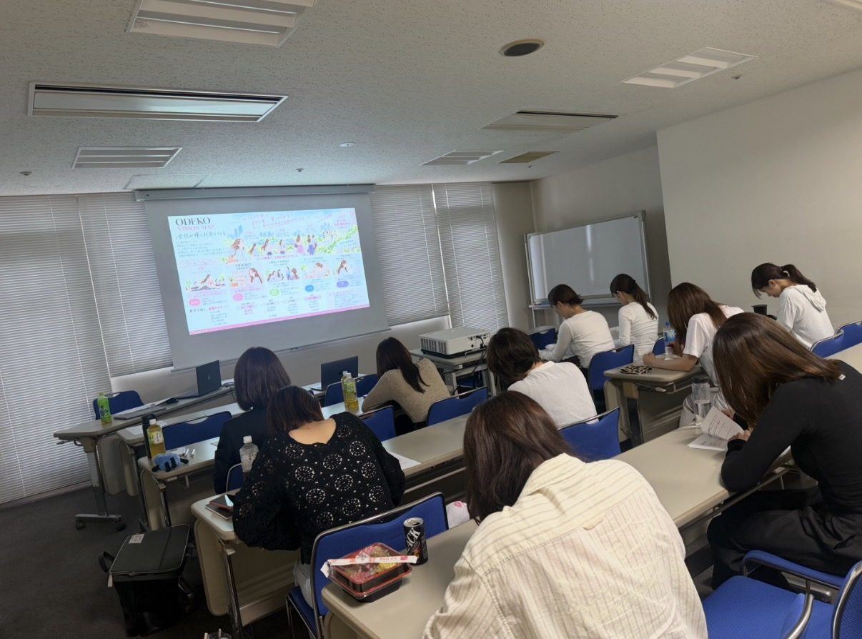 健康をテーマにした社内研修の様子