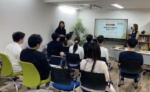 ピープルソフトウェア株式会社での健康セミナー「健康診断の数値は改善できる」の様子